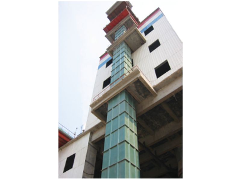 板鏈?zhǔn)教嵘龣C(jī)