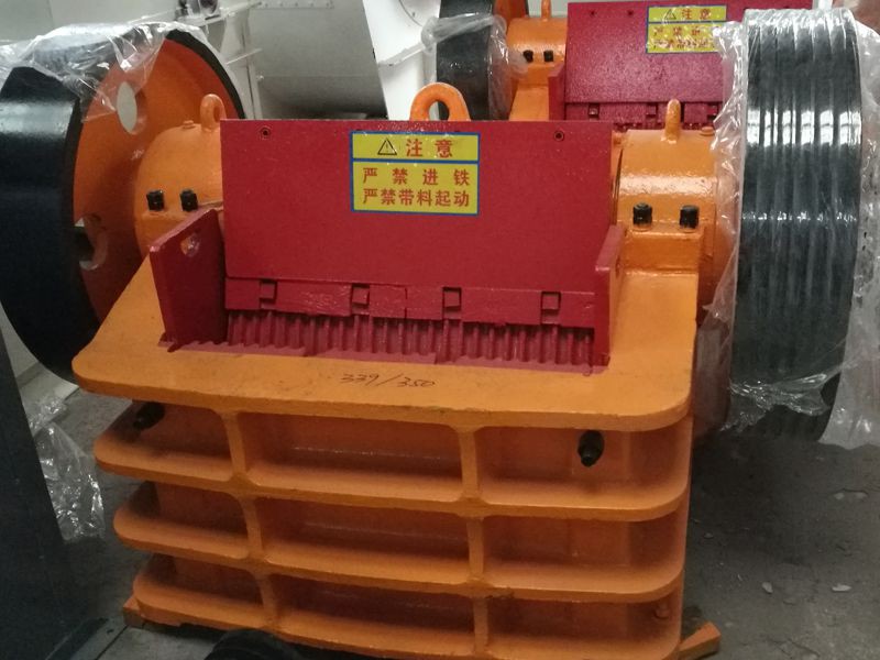 環(huán)保型石灰破碎機(jī)