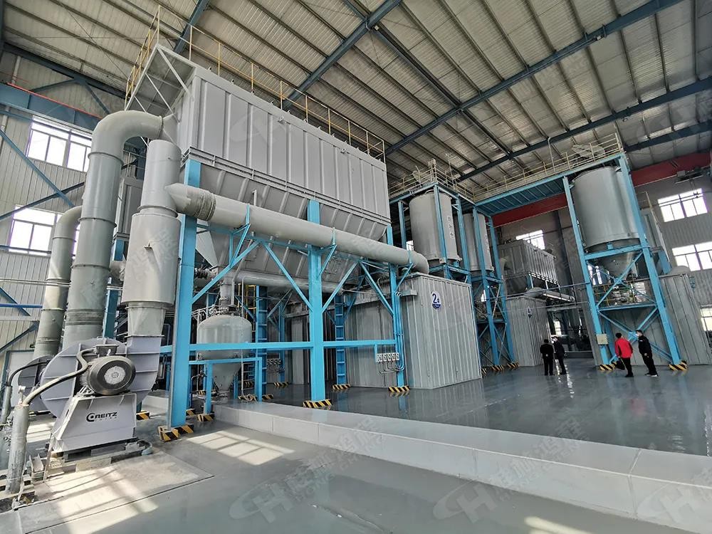 潔型煤加工生產線HCH1395超細環輥磨粉機 干凈整潔無塵車間現場 潔型煤加工生產線HCH1395超細環輥磨粉機 干凈整潔無塵車間現場