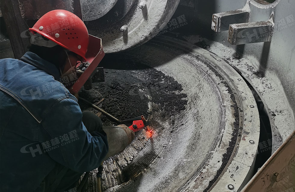 點贊!鴻程榜樣!無懼炙烤,追求卓越,實現(xiàn)服務“超預期” 點贊!鴻程榜樣!無懼炙烤,追求卓越,實現(xiàn)服務“超預期”