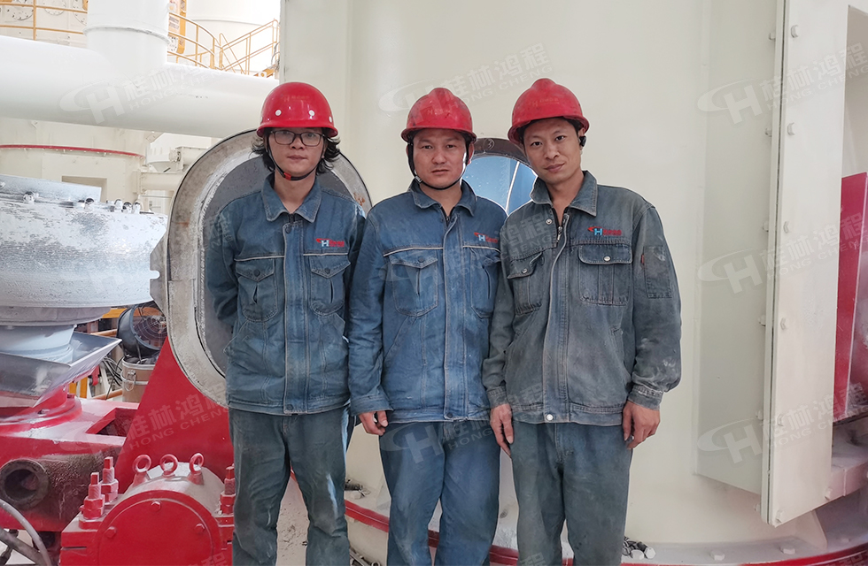 點贊!鴻程榜樣!無懼炙烤,追求卓越,實現(xiàn)服務“超預期” 點贊!鴻程榜樣!無懼炙烤,追求卓越,實現(xiàn)服務“超預期”